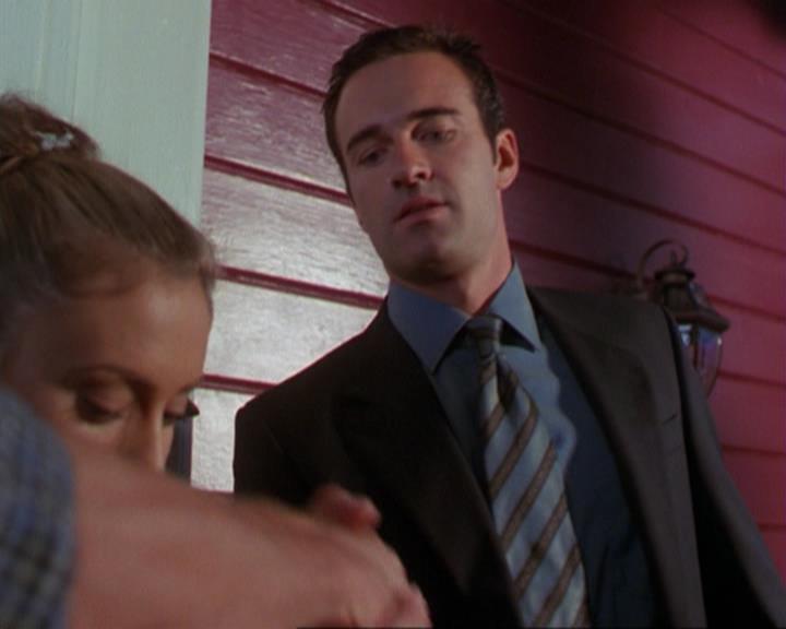 Charmed-Online_dot_net-3x02MagicHour1702.jpg