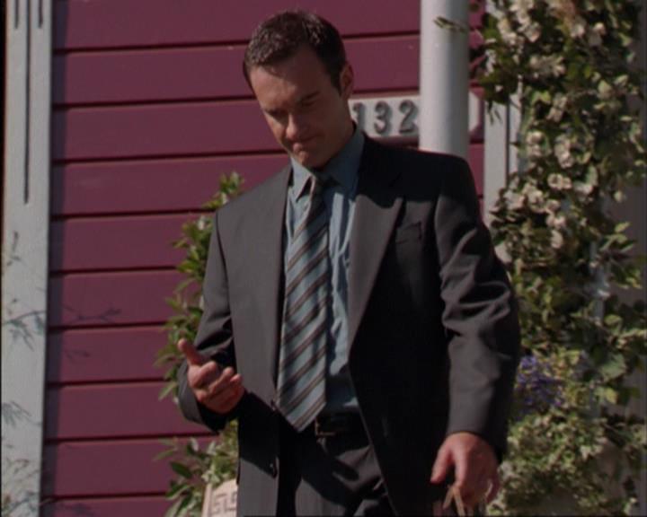Charmed-Online_dot_net-3x02MagicHour1724.jpg