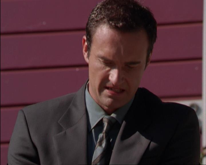 Charmed-Online_dot_net-3x02MagicHour1729.jpg