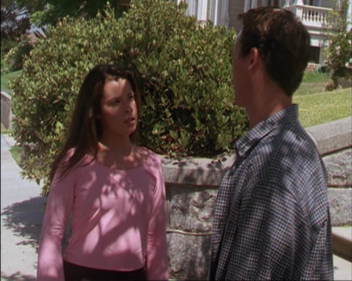 Charmed-Online_dot_net-3x02MagicHour1780.jpg