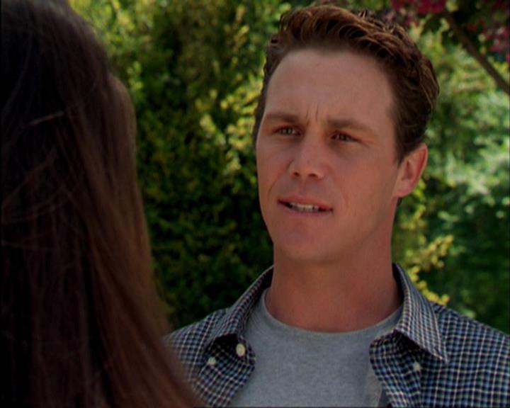 Charmed-Online_dot_net-3x02MagicHour1808.jpg