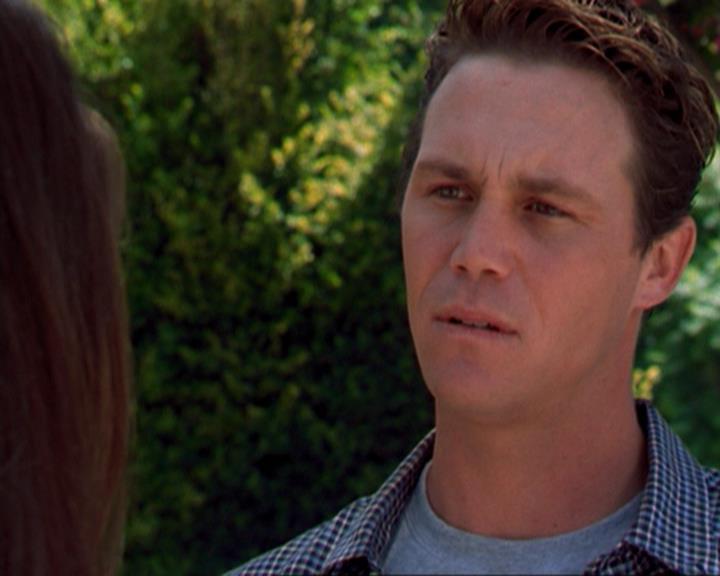 Charmed-Online_dot_net-3x02MagicHour1847.jpg