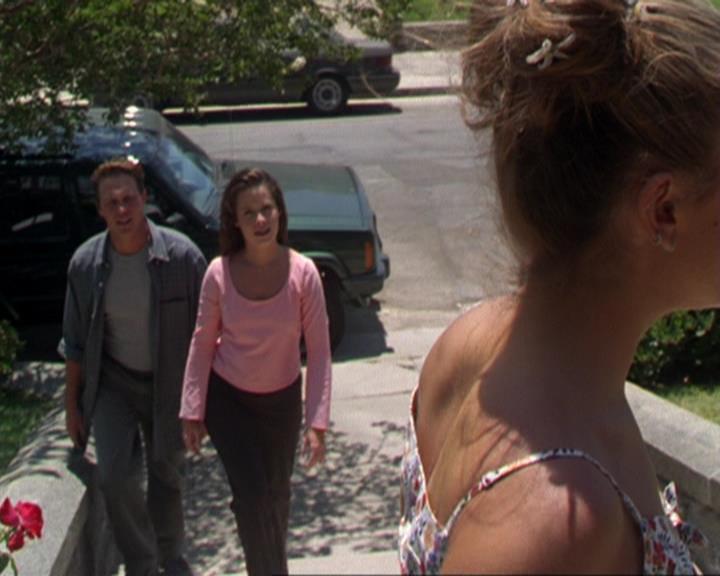 Charmed-Online_dot_net-3x02MagicHour1893.jpg Charmed-Online_dot_net-3x02MagicHour1893.jpg
