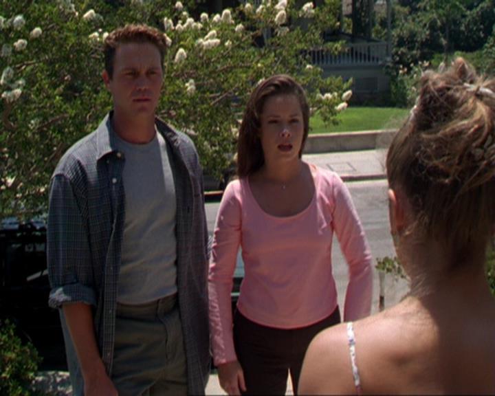 Charmed-Online_dot_net-3x02MagicHour1898.jpg Charmed-Online_dot_net-3x02MagicHour1898.jpg