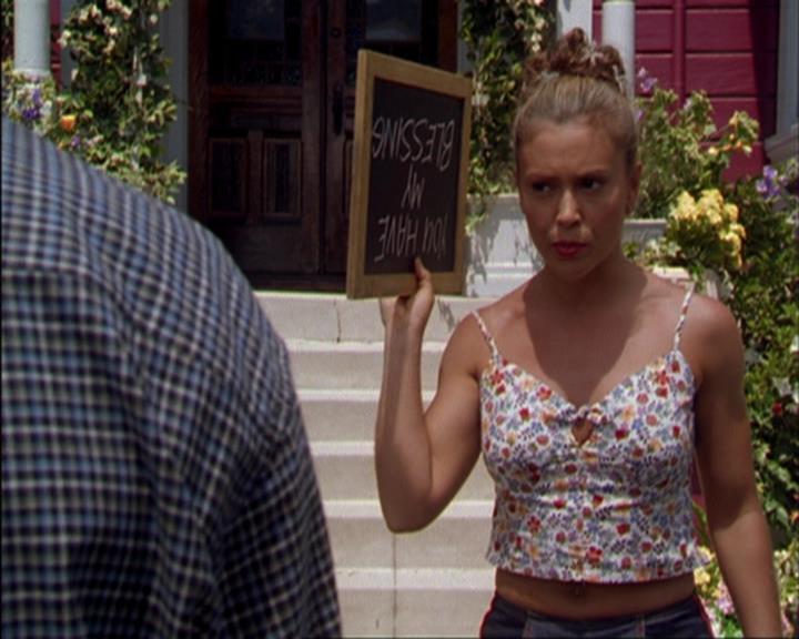 Charmed-Online_dot_net-3x02MagicHour1904.jpg