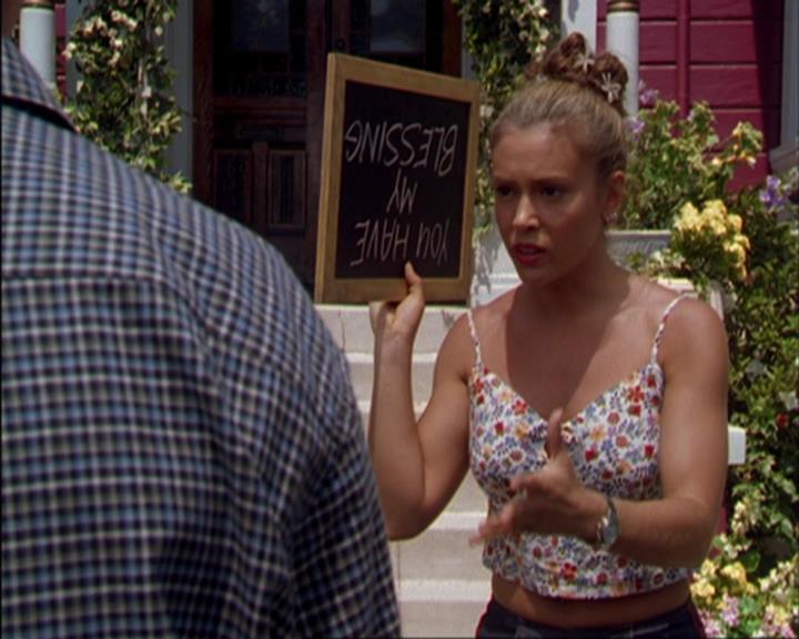 Charmed-Online_dot_net-3x02MagicHour1909.jpg