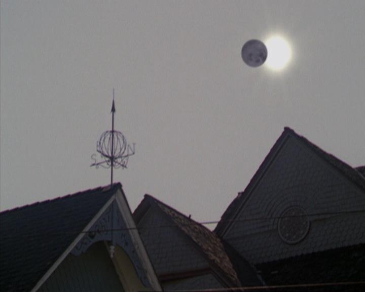 Charmed-Online_dot_net-3x02MagicHour1914.jpg