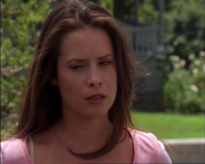 Charmed-Online_dot_net-3x02MagicHour1920.jpg