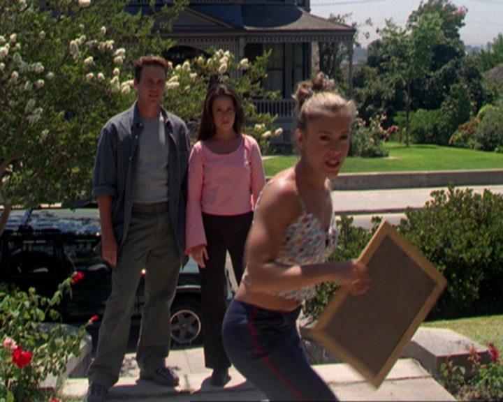 Charmed-Online_dot_net-3x02MagicHour1923.jpg Charmed-Online_dot_net-3x02MagicHour1923.jpg