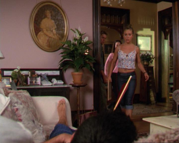 Charmed-Online_dot_net-3x02MagicHour1928.jpg