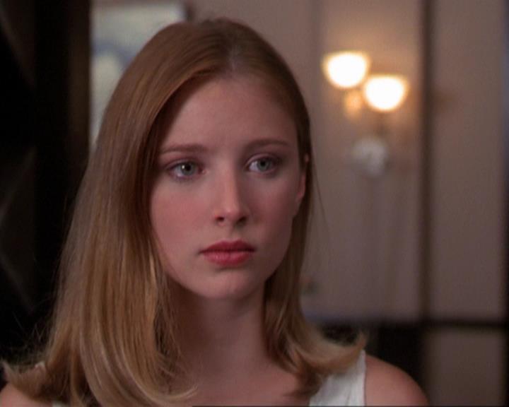 Charmed-Online_dot_net-3x02MagicHour2003.jpg