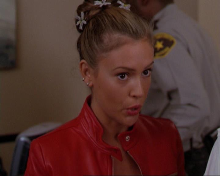 Charmed-Online_dot_net-3x02MagicHour2109.jpg