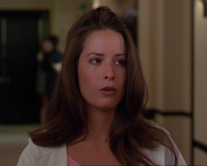 Charmed-Online_dot_net-3x02MagicHour2115.jpg