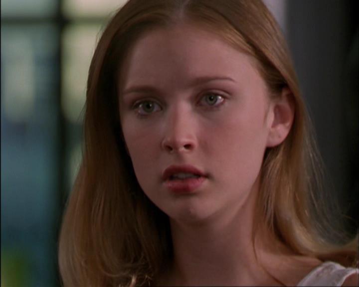 Charmed-Online_dot_net-3x02MagicHour2152.jpg