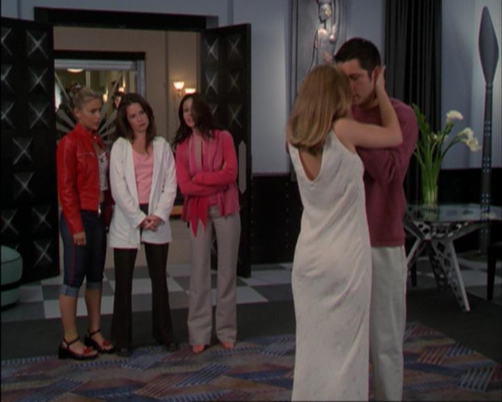 Charmed-Online_dot_net-3x02MagicHour2182.jpg