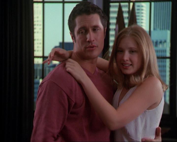 Charmed-Online_dot_net-3x02MagicHour2203.jpg