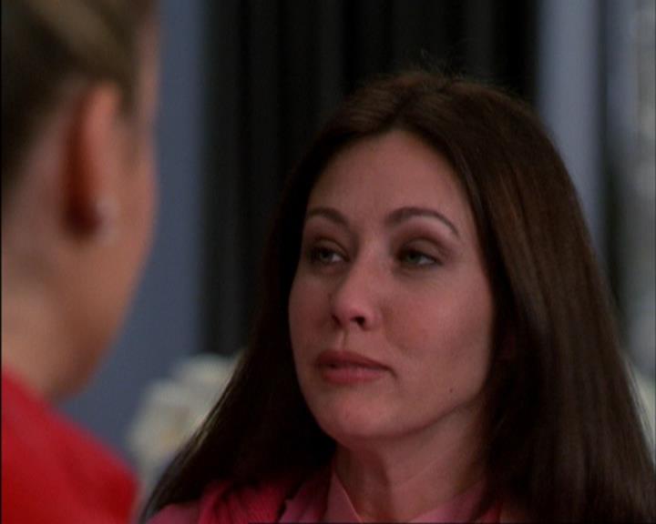 Charmed-Online_dot_net-3x02MagicHour2211.jpg