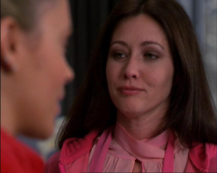 Charmed-Online_dot_net-3x02MagicHour2214.jpg
