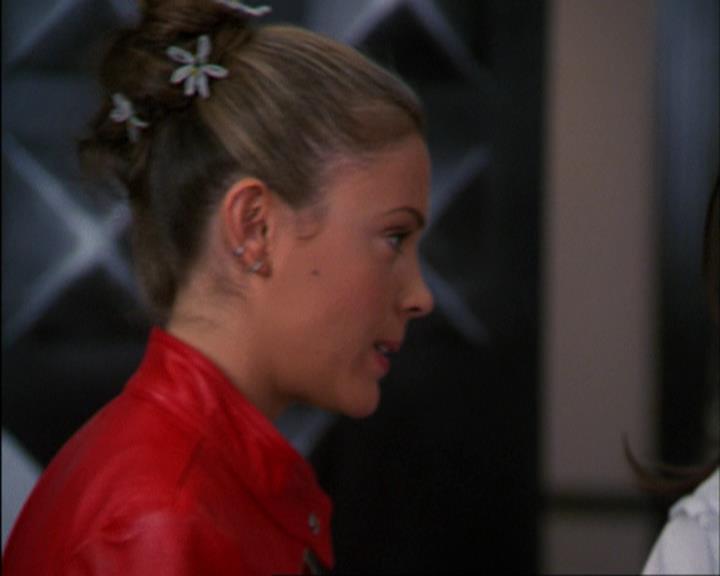 Charmed-Online_dot_net-3x02MagicHour2216.jpg Charmed-Online_dot_net-3x02MagicHour2216.jpg