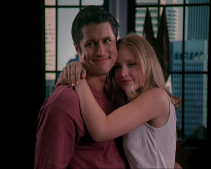 Charmed-Online_dot_net-3x02MagicHour2219.jpg