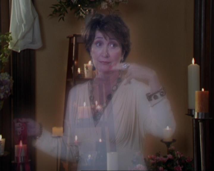 Charmed-Online_dot_net-3x02MagicHour2228.jpg