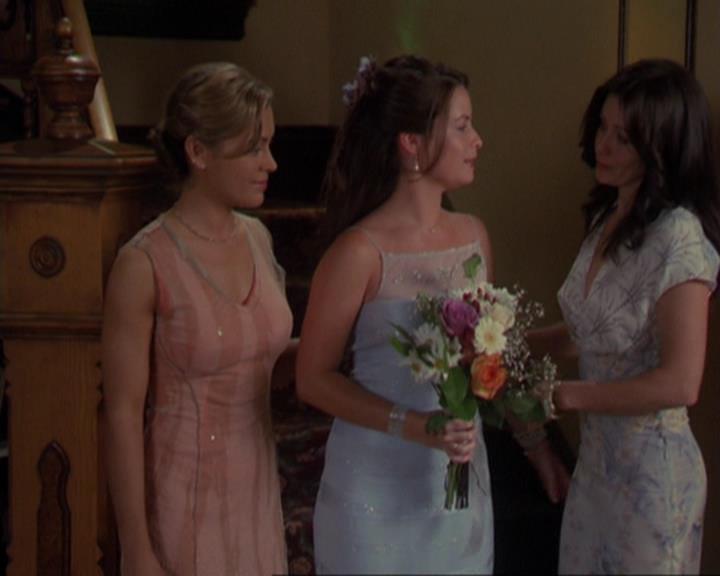 Charmed-Online_dot_net-3x02MagicHour2254.jpg