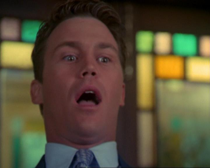 Charmed-Online_dot_net-3x02MagicHour2282.jpg