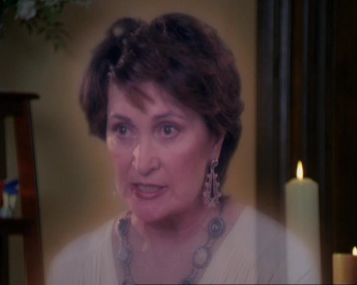Charmed-Online_dot_net-3x02MagicHour2301.jpg