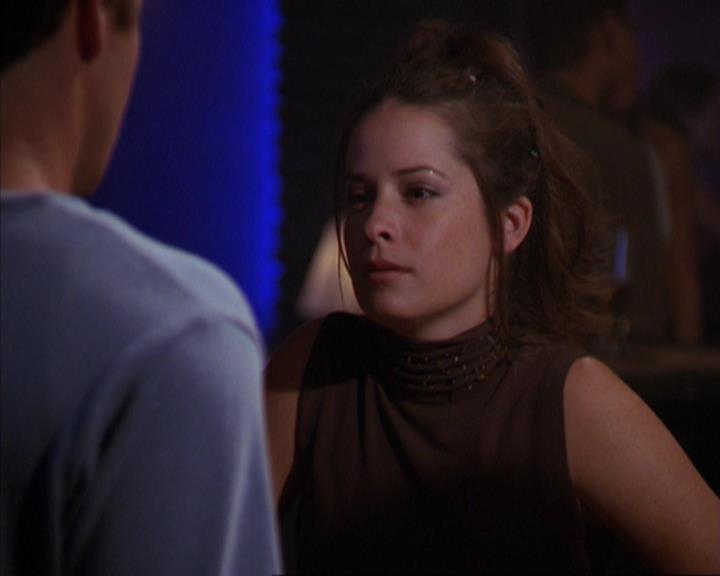 Charmed-Online_dot_net-3x03OnceUponATime0024.jpg