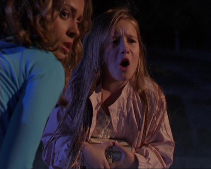 Charmed-Online_dot_net-3x03OnceUponATime0175.jpg