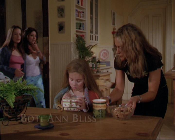 Charmed-Online_dot_net-3x03OnceUponATime0244.jpg