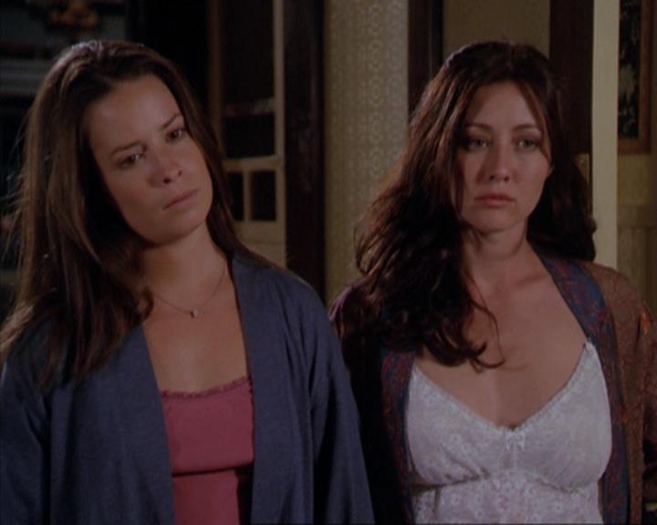 Charmed-Online_dot_net-3x03OnceUponATime0270.jpg