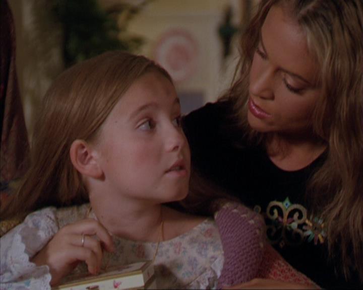 Charmed-Online_dot_net-3x03OnceUponATime0287.jpg