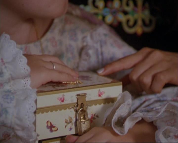 Charmed-Online_dot_net-3x03OnceUponATime0295.jpg