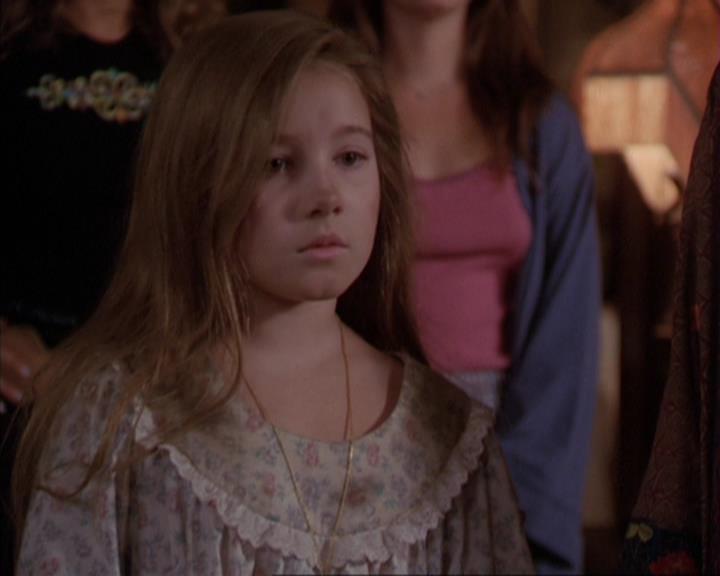 Charmed-Online_dot_net-3x03OnceUponATime0349.jpg