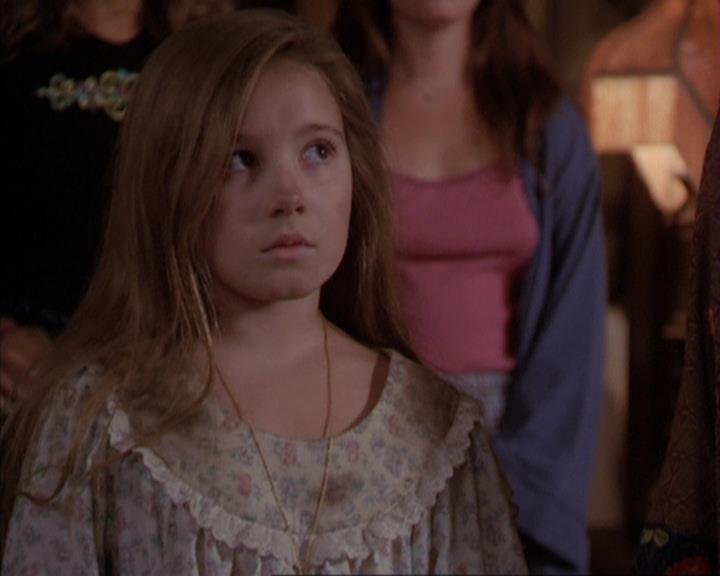 Charmed-Online_dot_net-3x03OnceUponATime0350.jpg