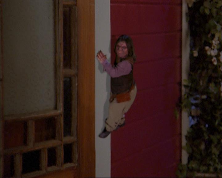 Charmed-Online_dot_net-3x03OnceUponATime0370.jpg