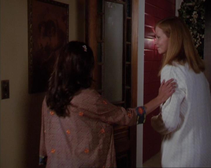 Charmed-Online_dot_net-3x03OnceUponATime0376.jpg