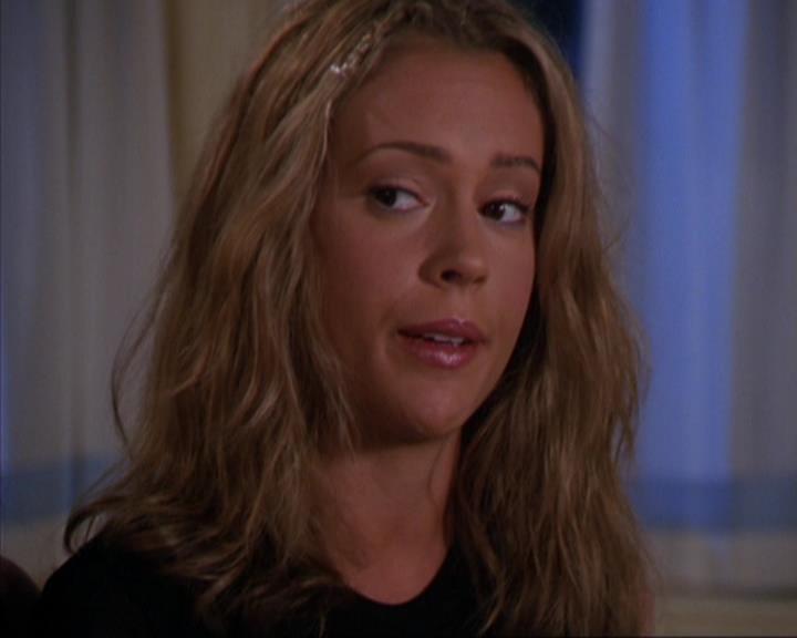 Charmed-Online_dot_net-3x03OnceUponATime0432.jpg