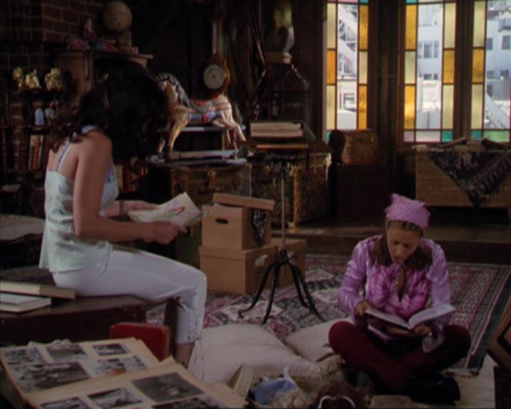 Charmed-Online_dot_net-3x03OnceUponATime0501.jpg