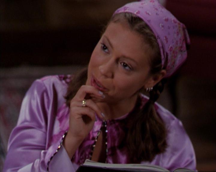 Charmed-Online_dot_net-3x03OnceUponATime0540.jpg