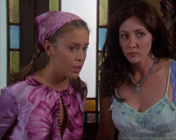 Charmed-Online_dot_net-3x03OnceUponATime0655.jpg