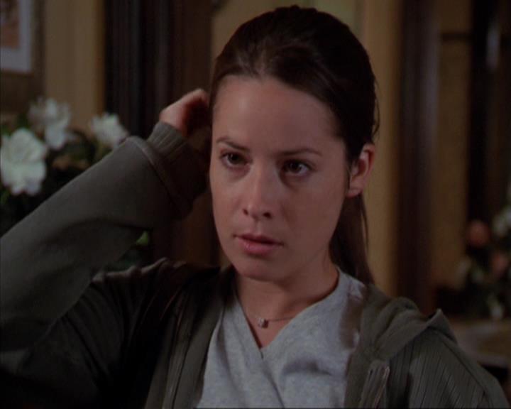 Charmed-Online_dot_net-3x03OnceUponATime0657.jpg