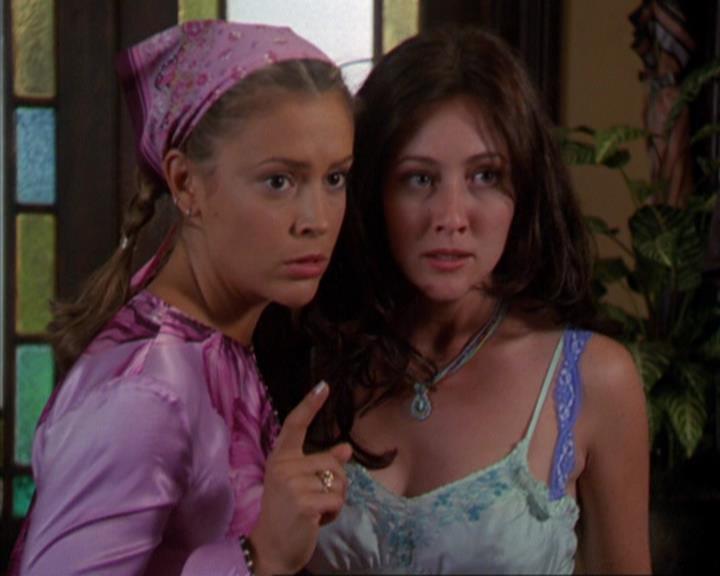 Charmed-Online_dot_net-3x03OnceUponATime0670.jpg