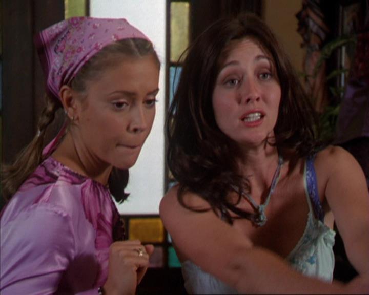 Charmed-Online_dot_net-3x03OnceUponATime0672.jpg