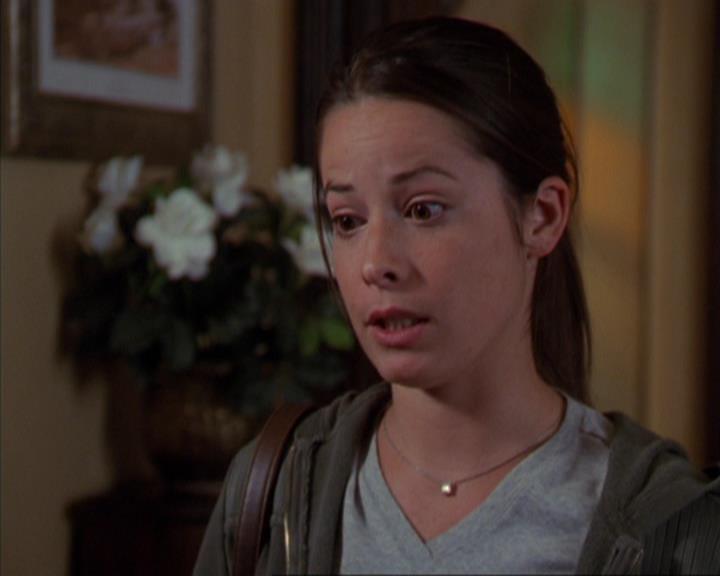 Charmed-Online_dot_net-3x03OnceUponATime0701.jpg