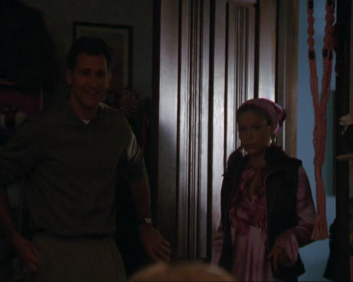Charmed-Online_dot_net-3x03OnceUponATime0728.jpg