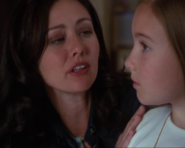 Charmed-Online_dot_net-3x03OnceUponATime0768.jpg Charmed-Online_dot_net-3x03OnceUponATime0768.jpg