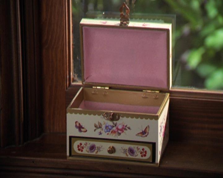 Charmed-Online_dot_net-3x03OnceUponATime0851.jpg
