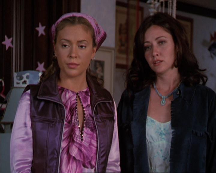Charmed-Online_dot_net-3x03OnceUponATime0869.jpg